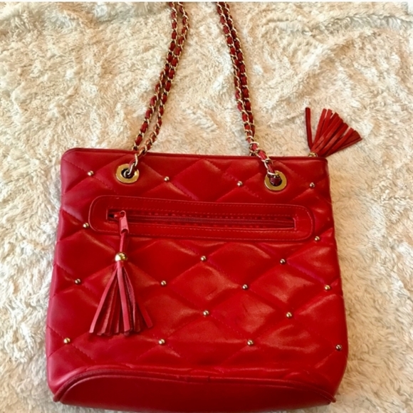 None Handbags - Red Quilted Tassel Bag Purse Gold Designer style handle zipper approx 10"×12"x3"